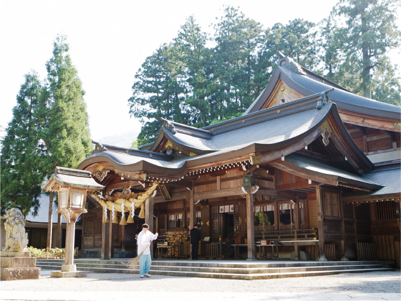 白山比咩神社