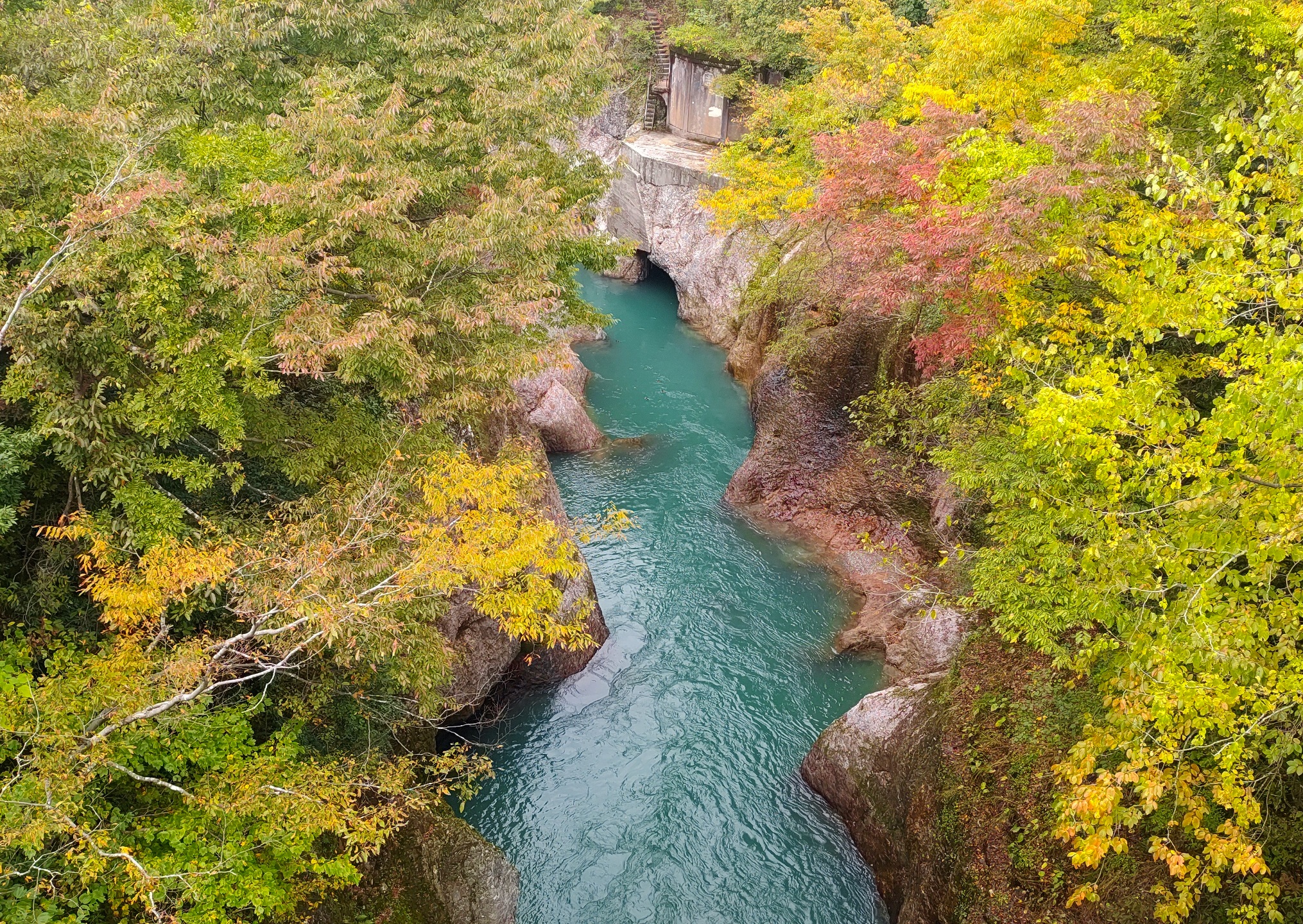 黄門橋から見た手取峡谷