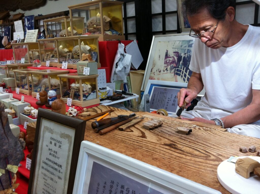 獅子頭の制作実演
